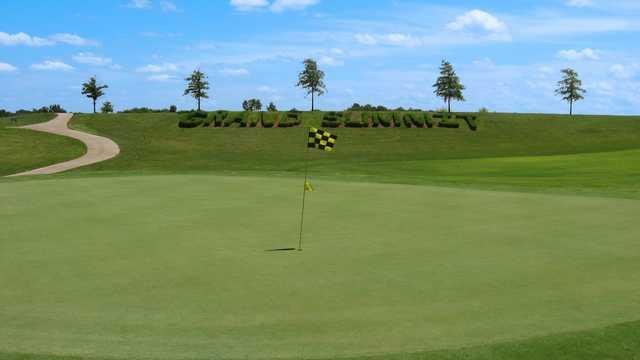 Grand Summit Golf & Country Club