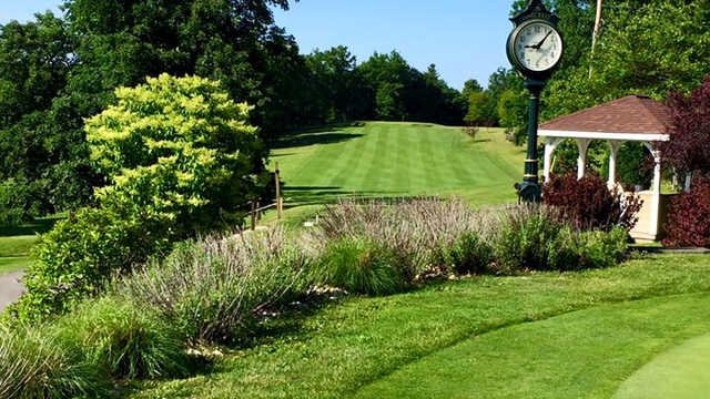 Pinecrest Country Club