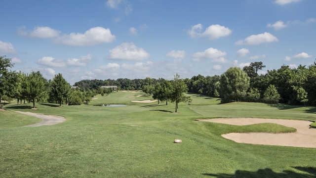 Links at Rainbow Curve