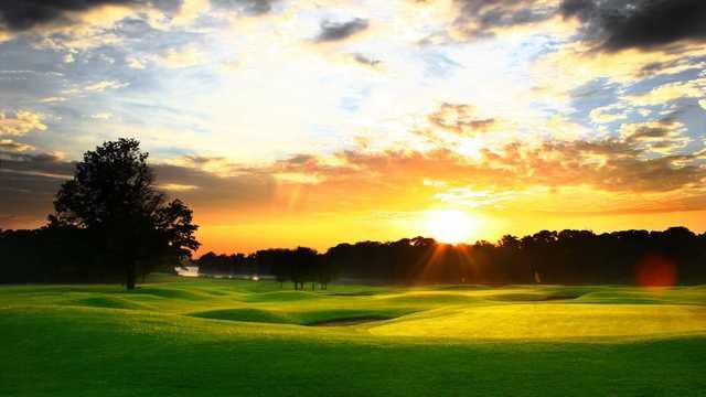 Oakwood Golf Course (IA)