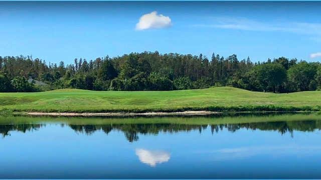 The Groves Golf & Country Club