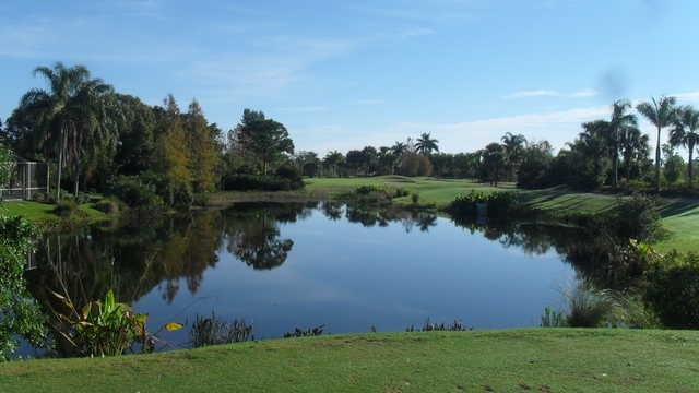 Palm Cove Golf & Yacht Club