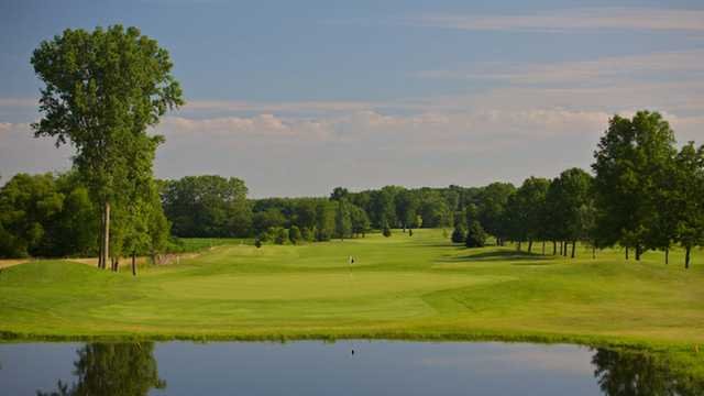 Swan Lake Resort - Black