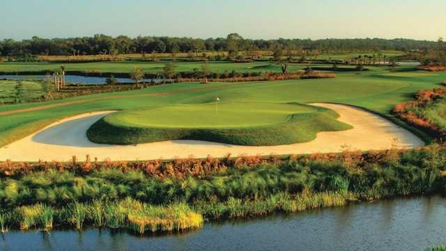 River Hall Country Club