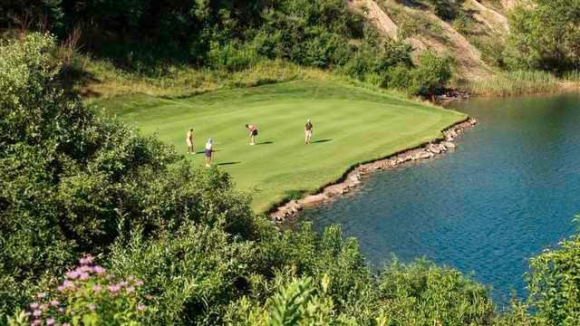 Boulder Pointe Golf Club