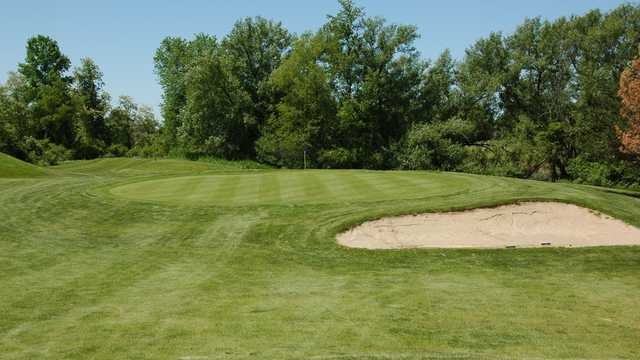 The Myth Golf and Banquets