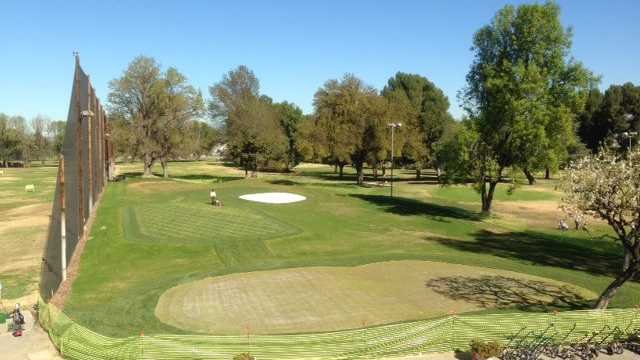 Van Nuys Golf Course - 18-Hole Par-3