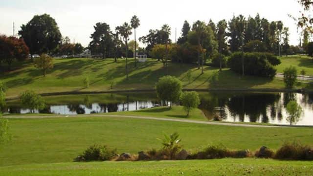 Alondra Park Par 3 Golf Course
